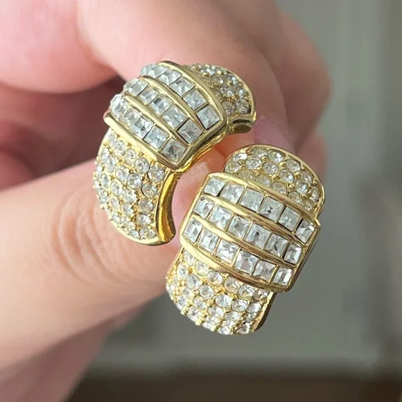 Vintage Christian Dior Rectangular Rhinestone Pavé Hoop 14k Gold Post Earrings - Picture 9 of 12